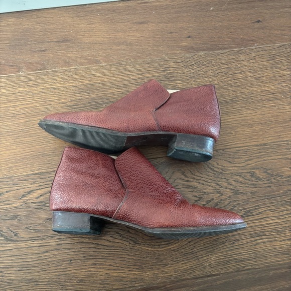 Vintage Textured Ankle Pointed Toe Booties in Warm Brown - Picture 10 of 10